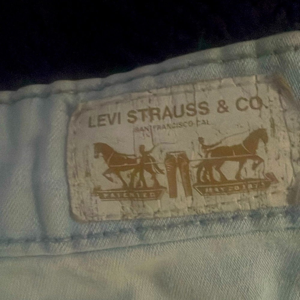 Levi short short
